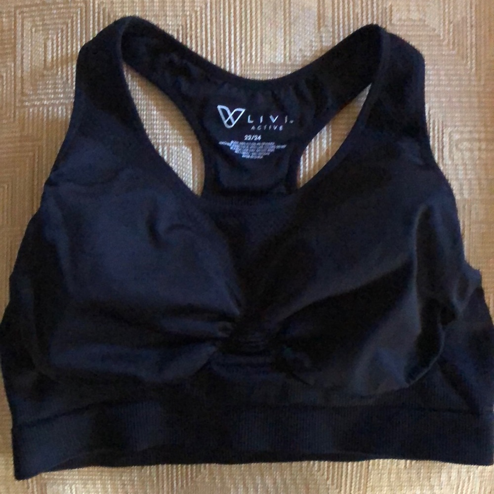 Livi Active 22/24 Sports Bra Black